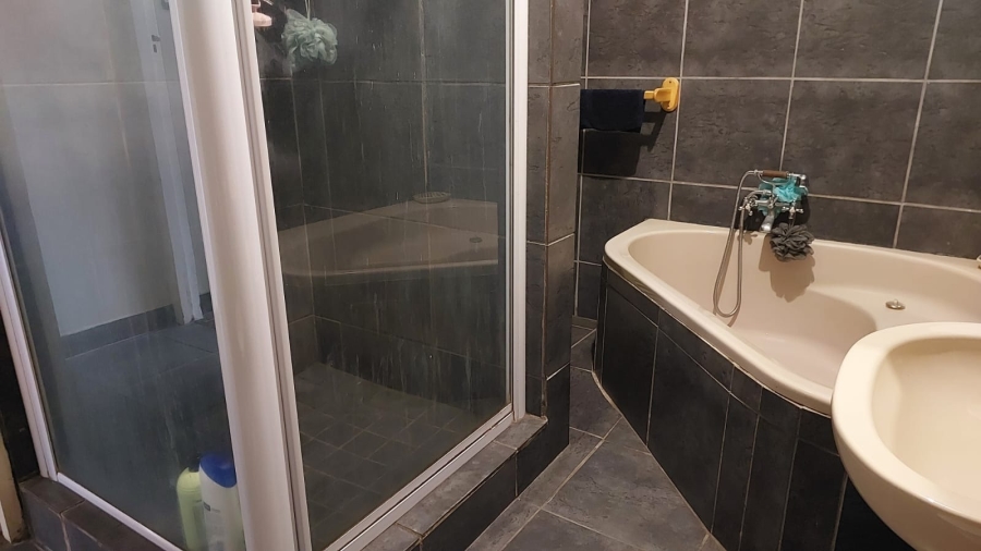 3 Bedroom Property for Sale in Gonubie North Eastern Cape